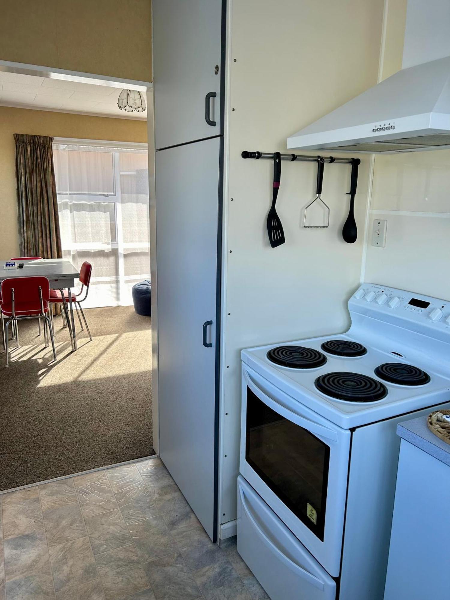 Le Riva Bed And Breakfast By The Beach Whanganui Exterior photo